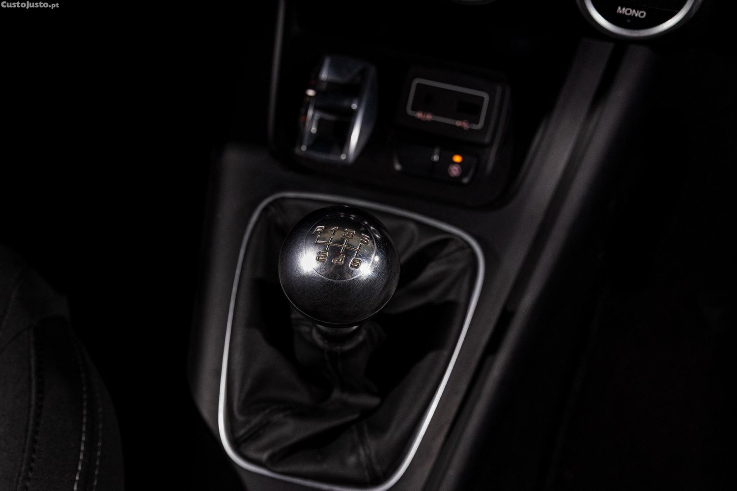 Alfa Romeo Giulietta 1.6 JTDM — fotografia 4