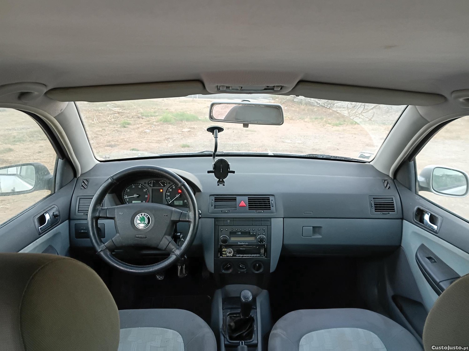 Skoda Fabia 1.4 — fotografia 3