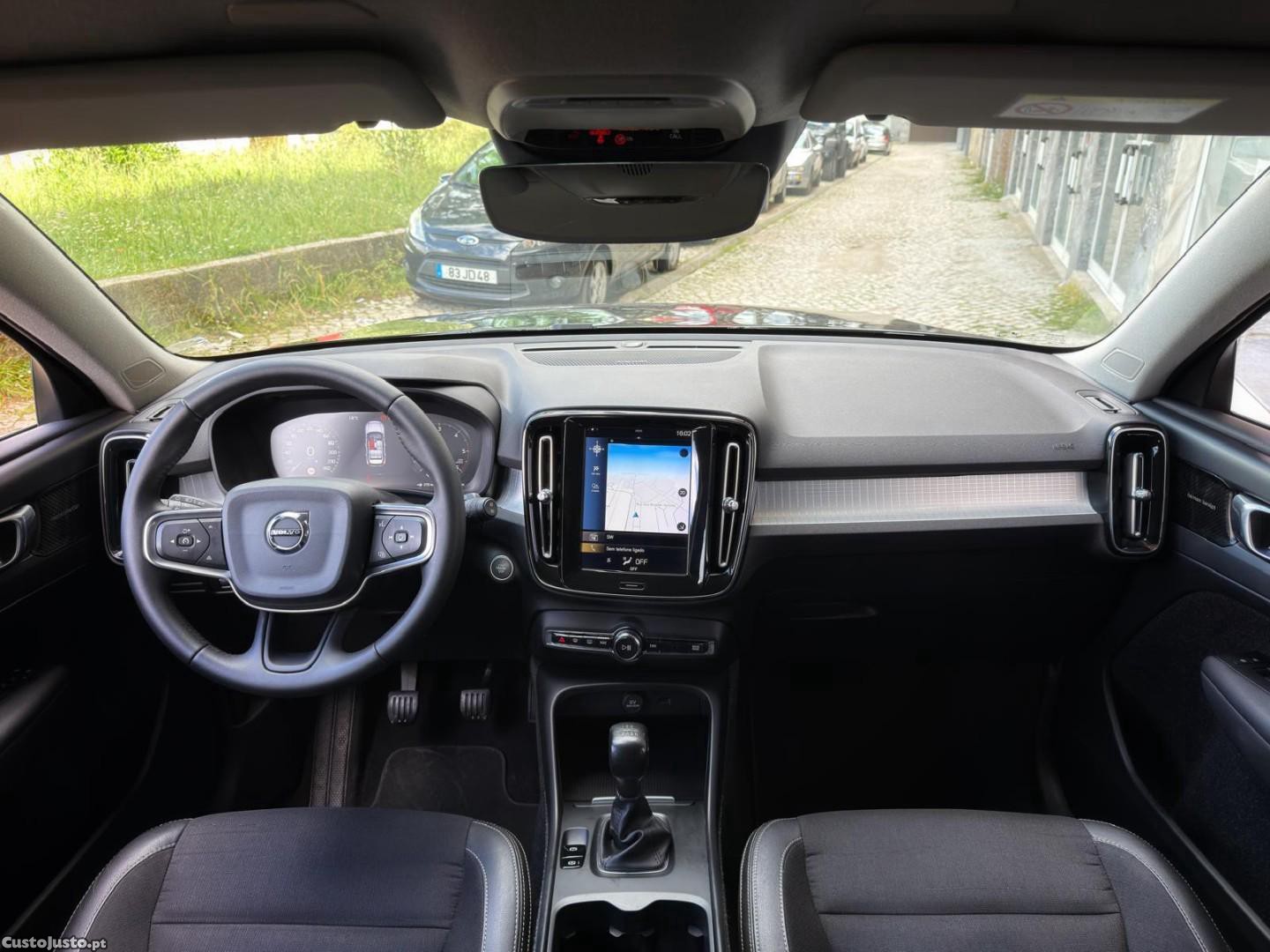 Volvo XC 40 2.0 D3 Momentum Plus — fotografia 22