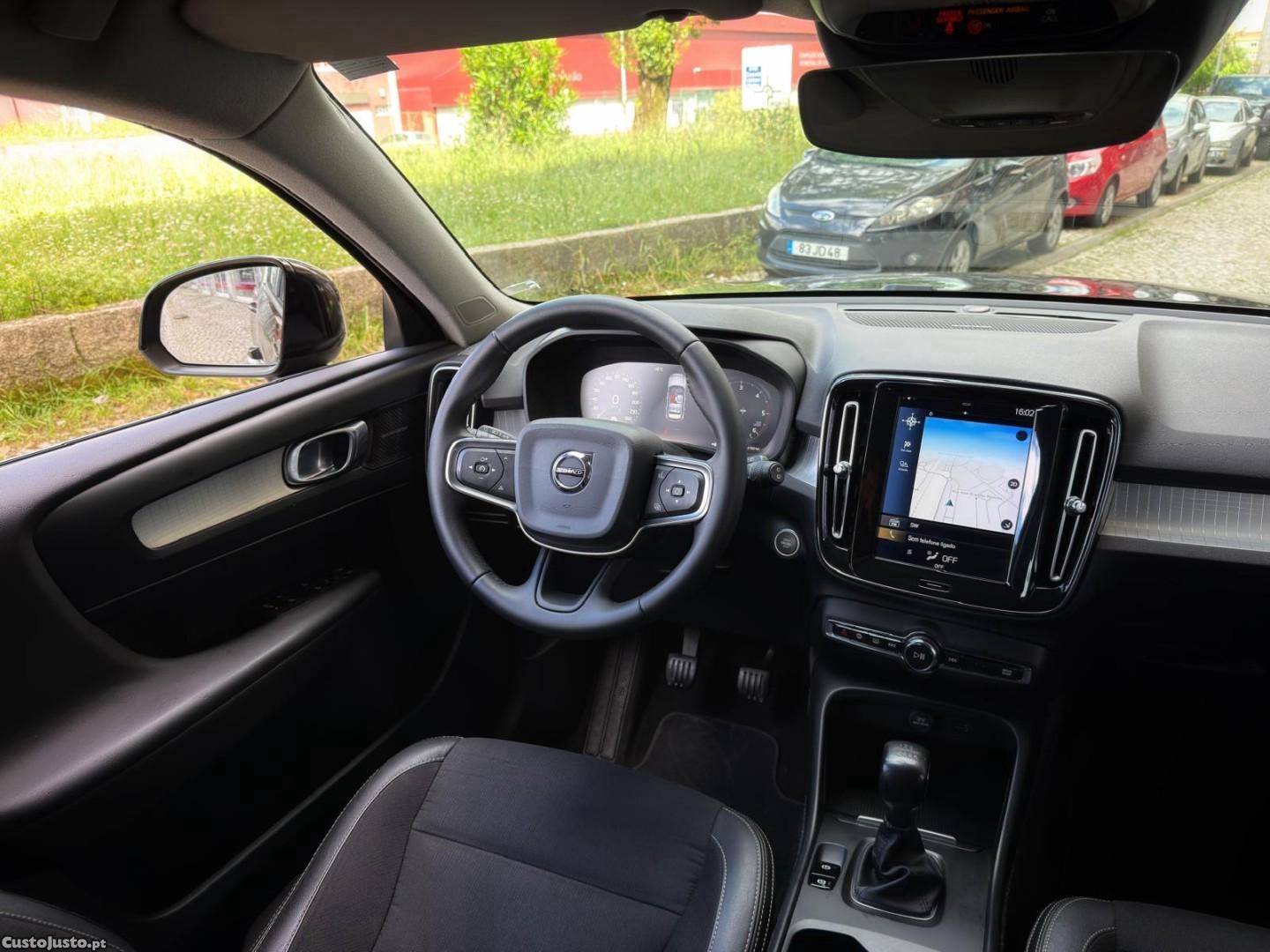 Volvo XC 40 2.0 D3 Momentum Plus — fotografia 8