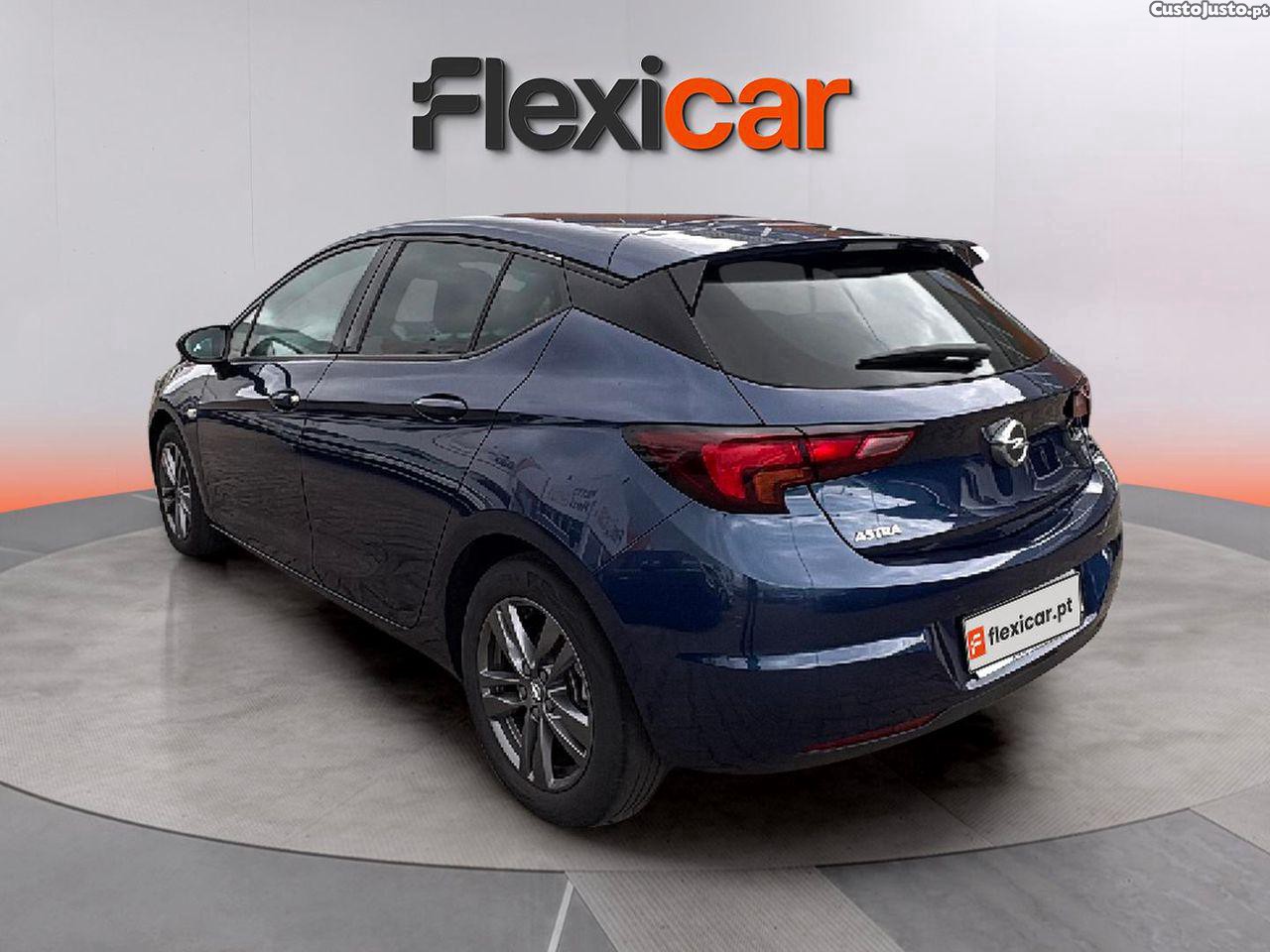 Opel Astra 1.2 T GS Line S/S — fotografia 13