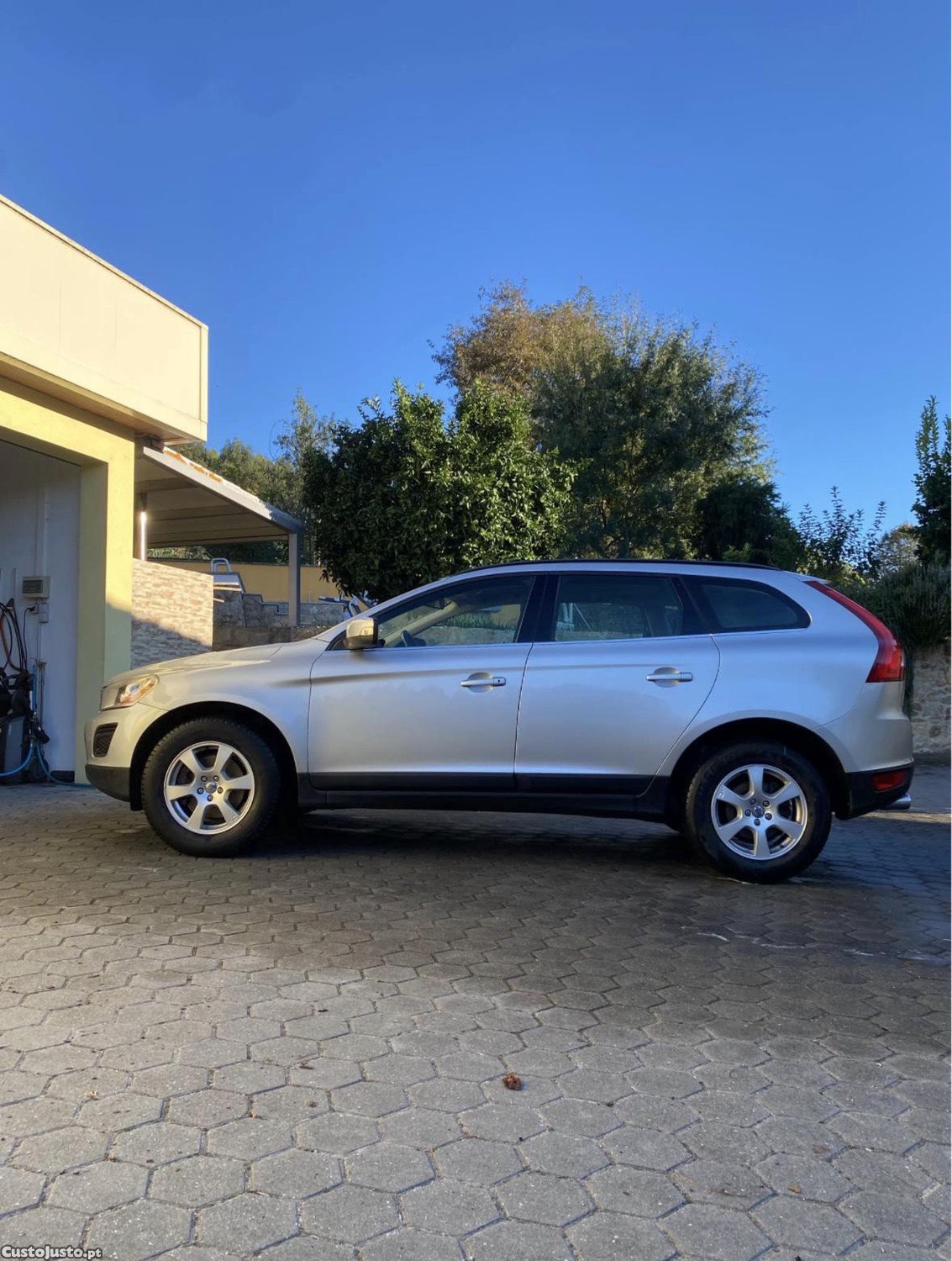 Volvo XC 60 2.0 /D3(5 cilindros) — fotografia 3