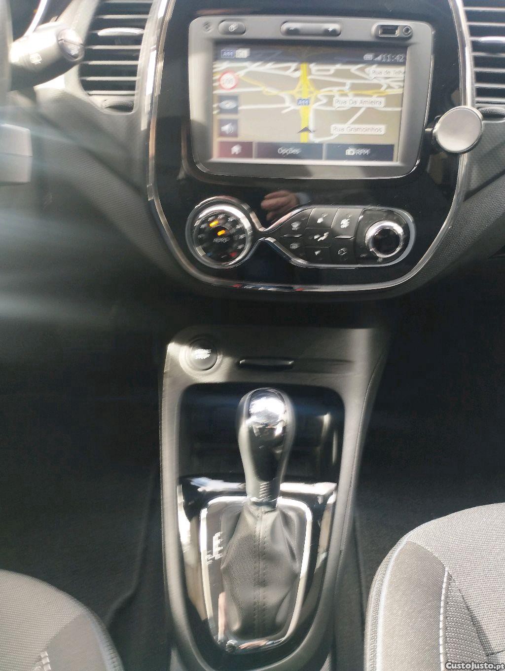 Renault Captur 1.2 Tce — fotografia 6