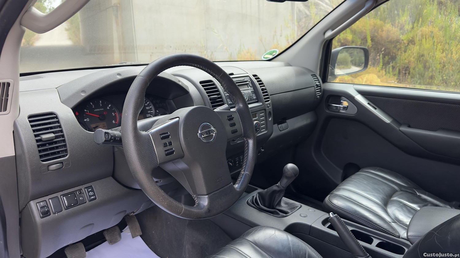 Nissan Navara King Cab — photo 2