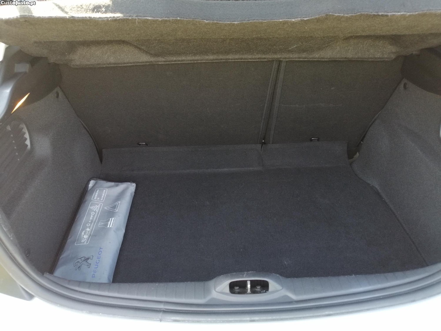 Peugeot 208 Active — fotografia 5