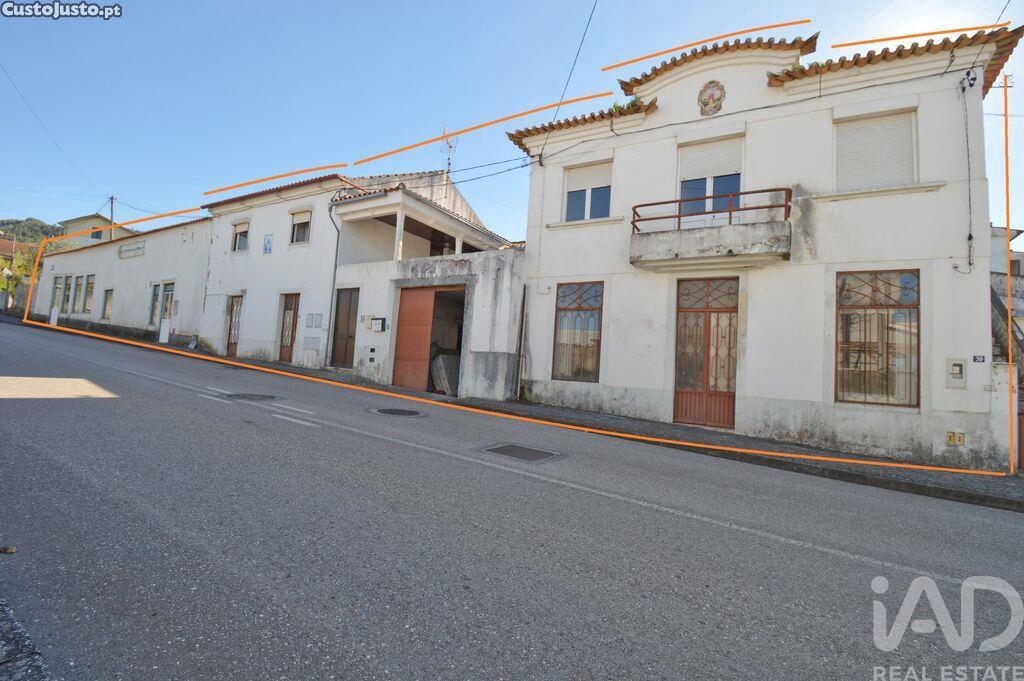 Propriedade T8 em Espinhal de 683,00 m²