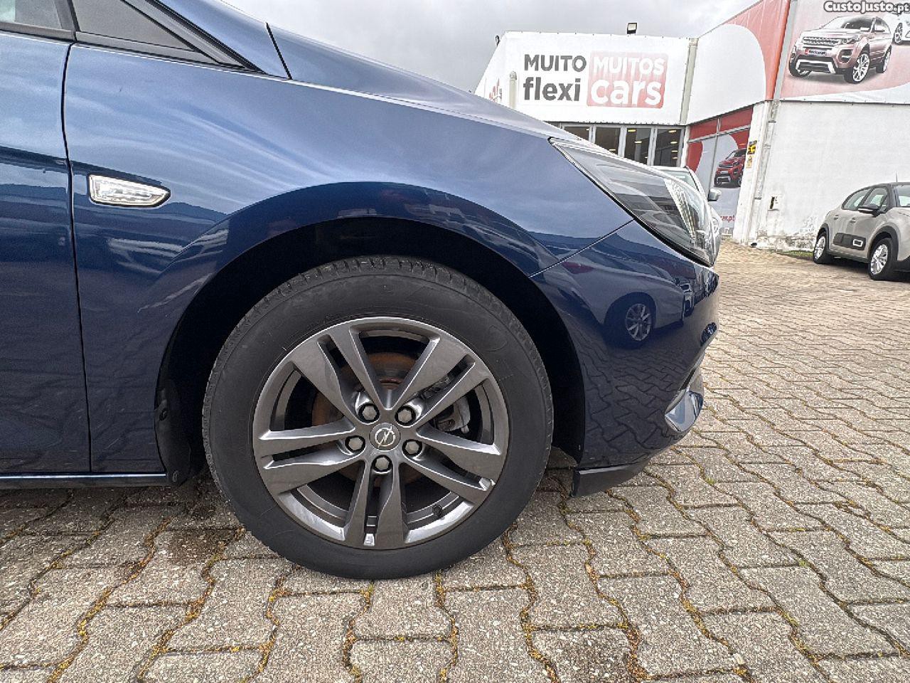 Opel Astra 1.2 T GS Line S/S — fotografia 8