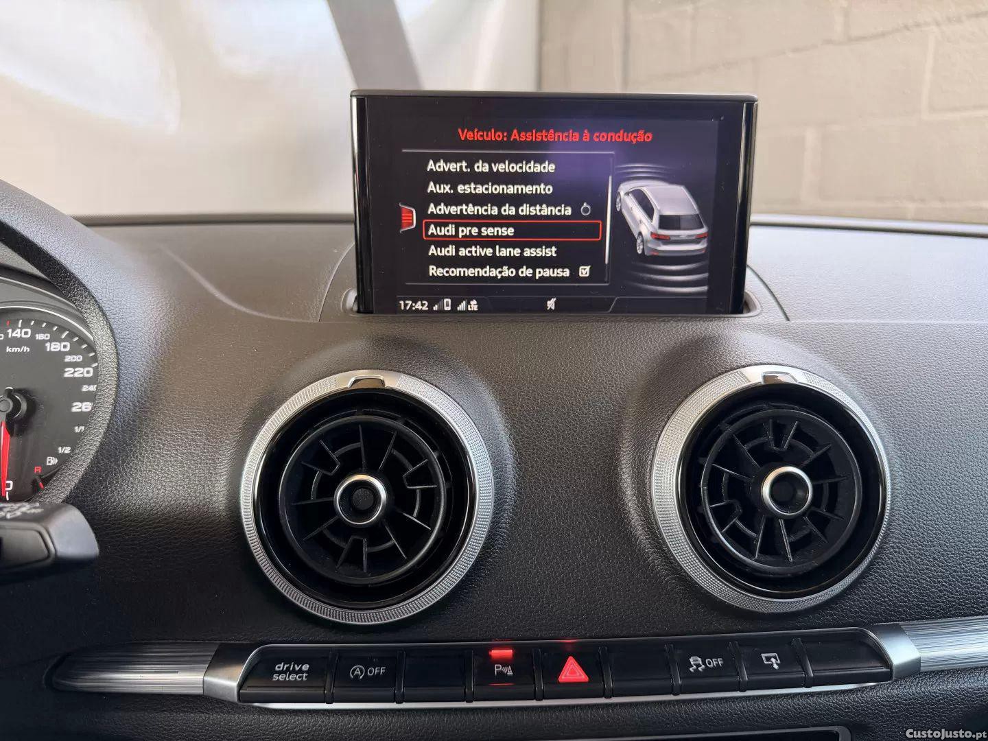 Audi A3 2.0 tdi s tronic s line sport pack — fotografia 15