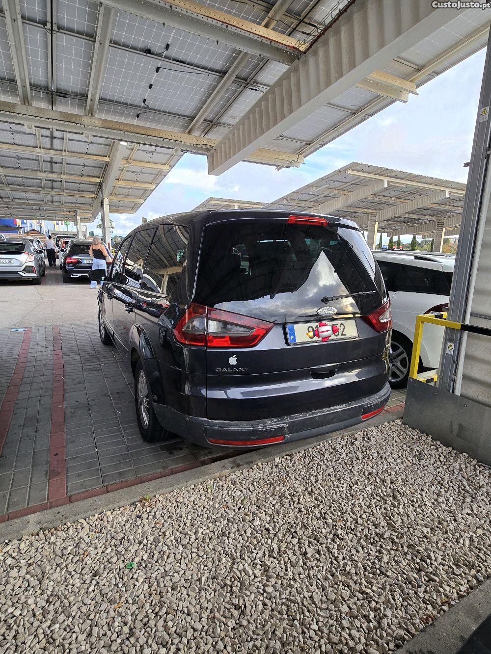 Ford Galaxy 1.8