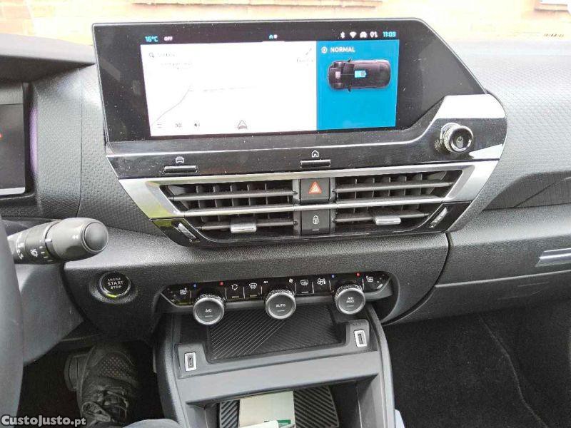 Citroën e-C4 Shine — fotografia 2