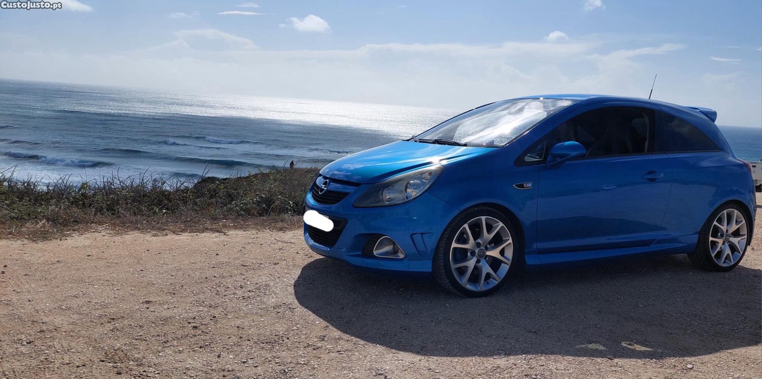 Opel Corsa OPC 1.6 Turbo - 192 CVS — fotografia 3