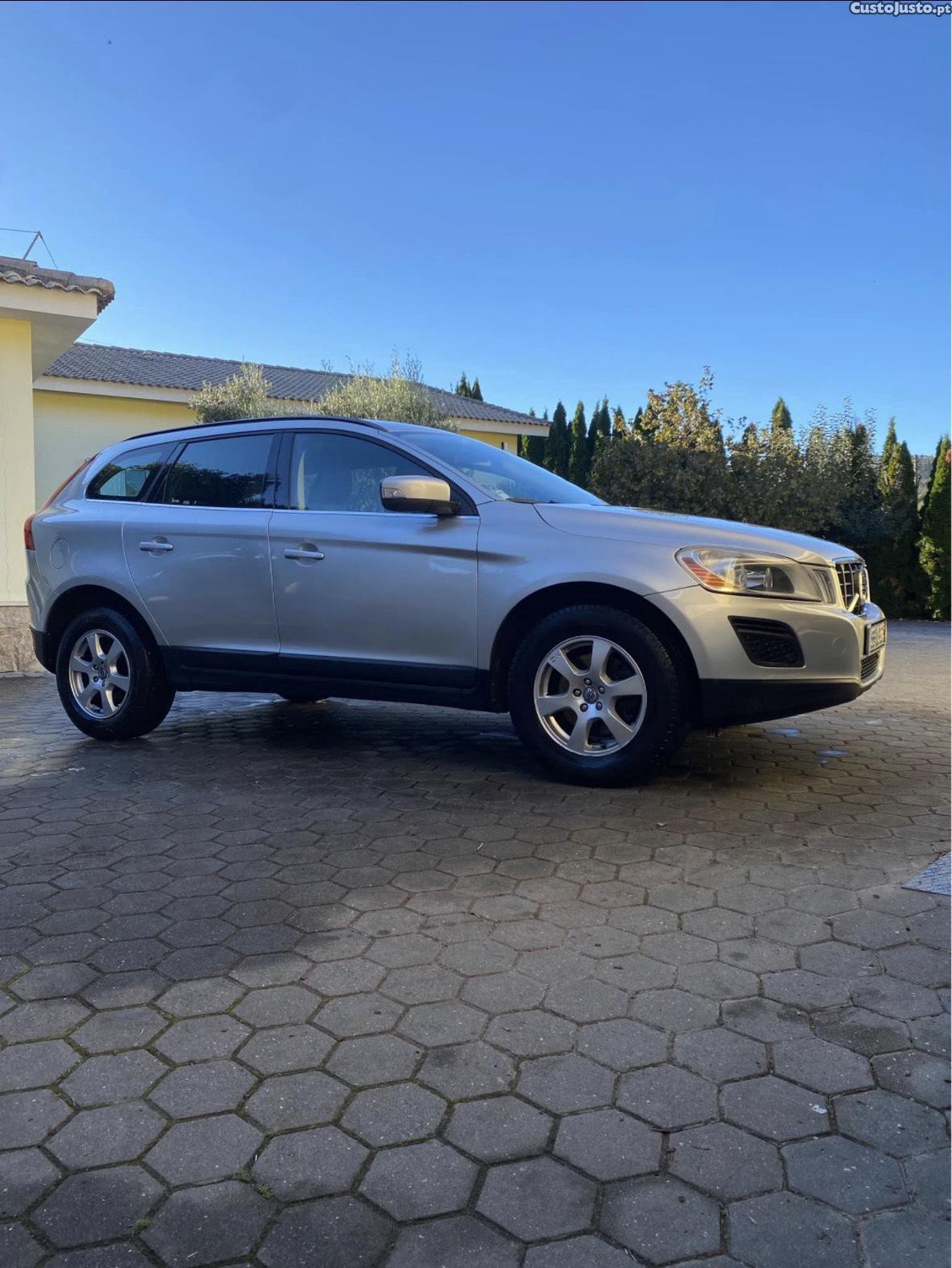 Volvo XC 60 2.0 /D3(5 cilindros) — fotografia 4