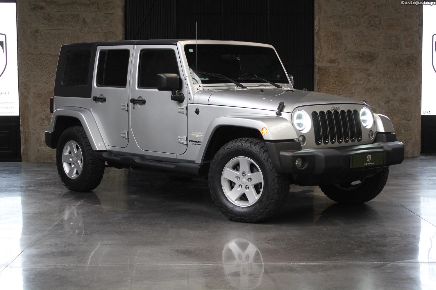 Jeep Wrangler 2.8 CRD Auto Sahara — fotografia 7