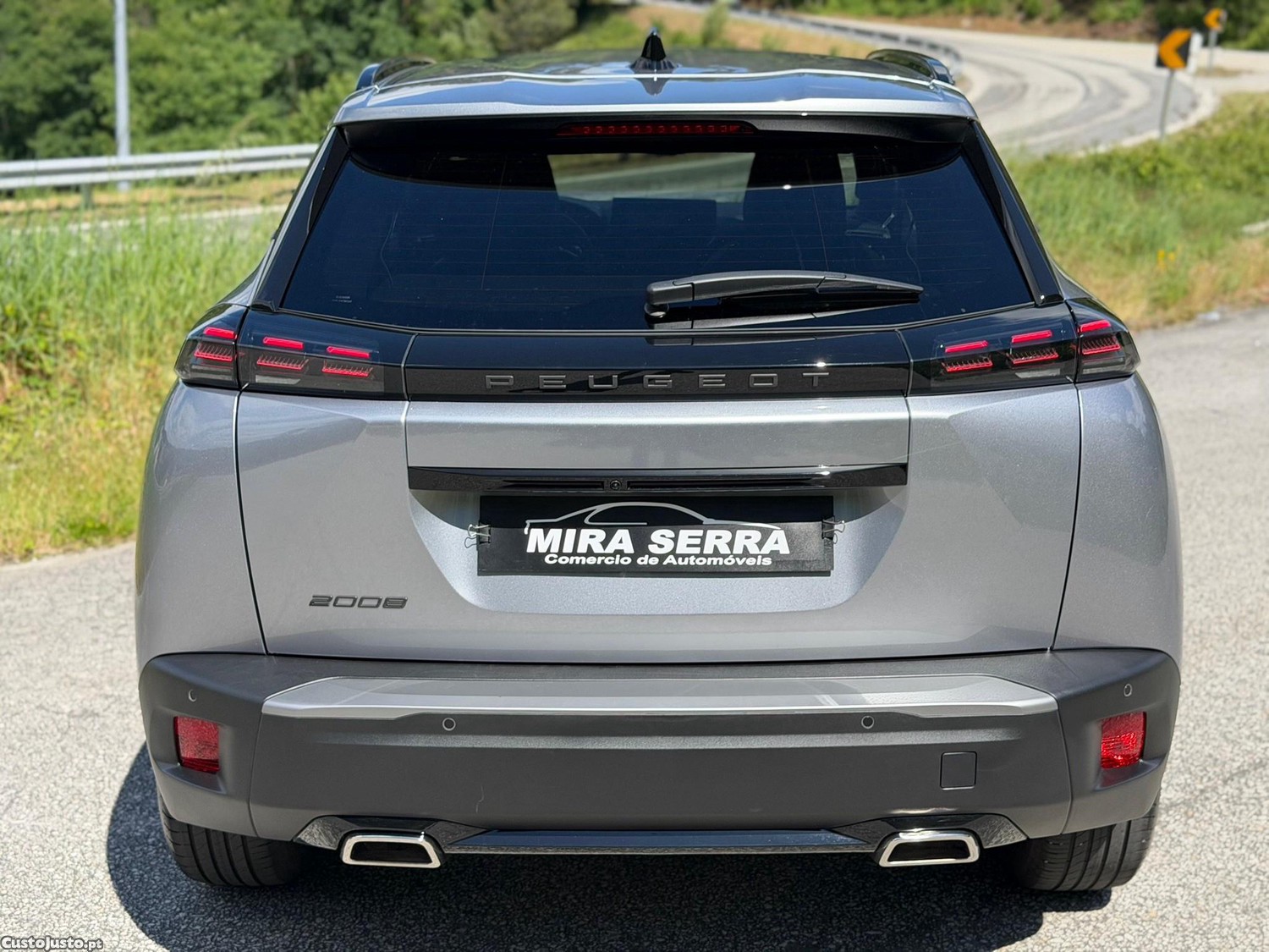 Peugeot 2008 1.2 PureTech Allure EAT8 — fotografia 18