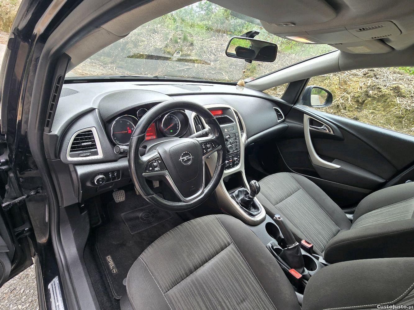 Opel Astra eco flex — fotografia 6