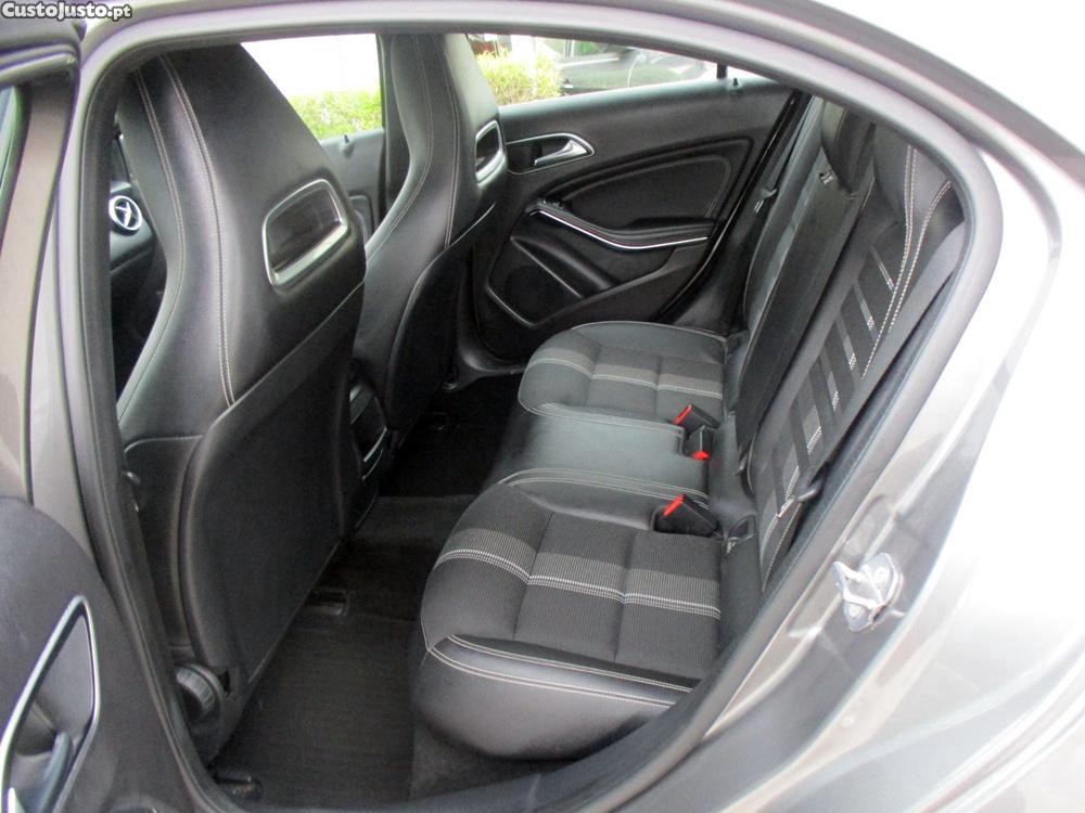 Mercedes-Benz A 180 D — fotografia 5