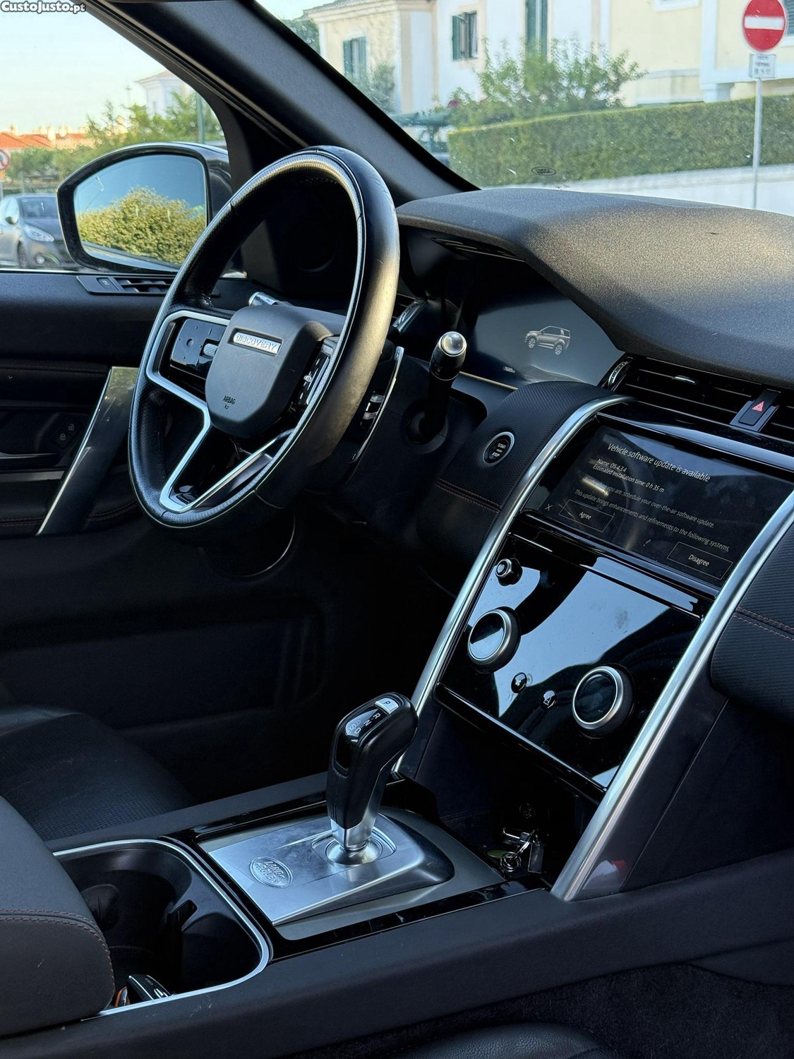Land Rover Discovery Sport — fotografia 12