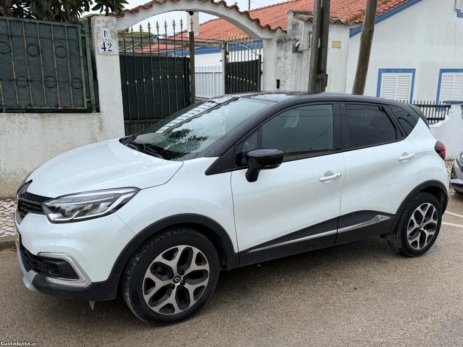 Renault Captur 1.0 TCe Exclusive — fotografia 3