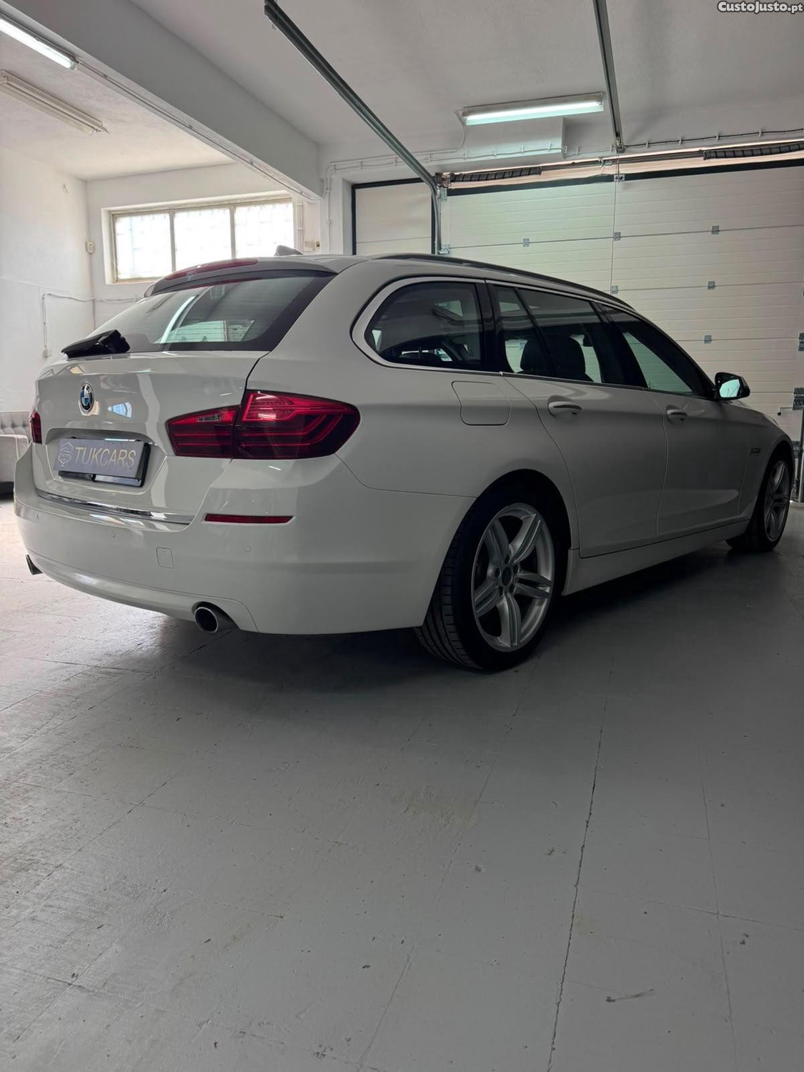 BMW 535 D TOURING 3.0 TWIN TURBO DIESE — fotografia 2