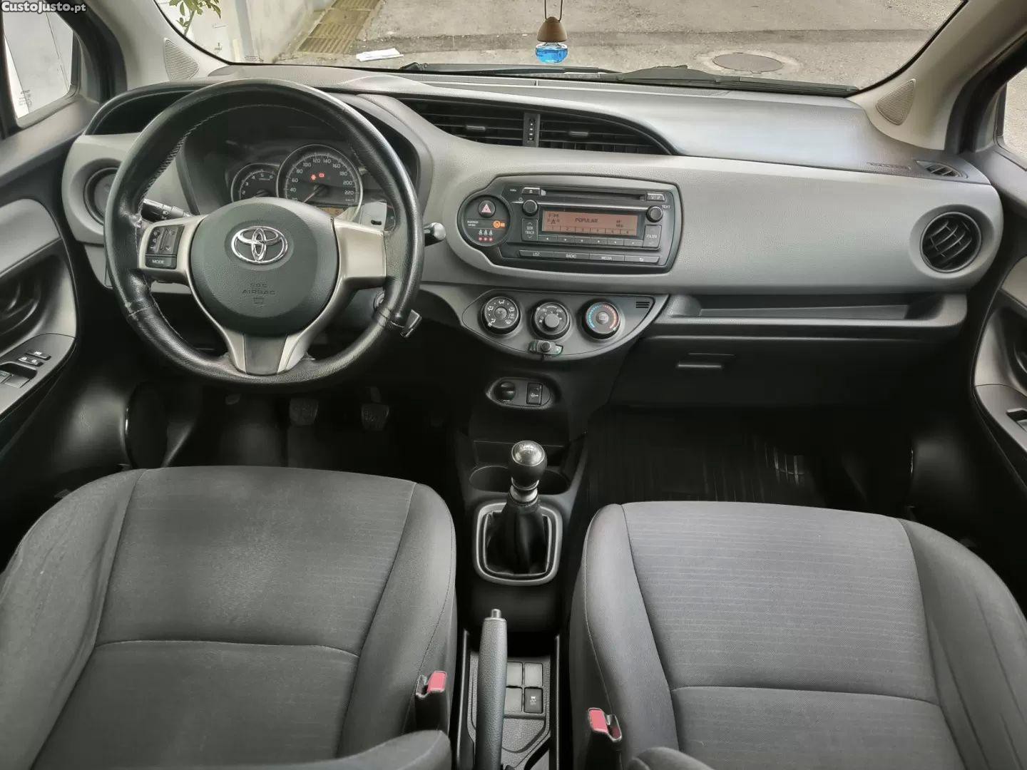Toyota Yaris 1.4 d-4d active+ac — fotografia 20