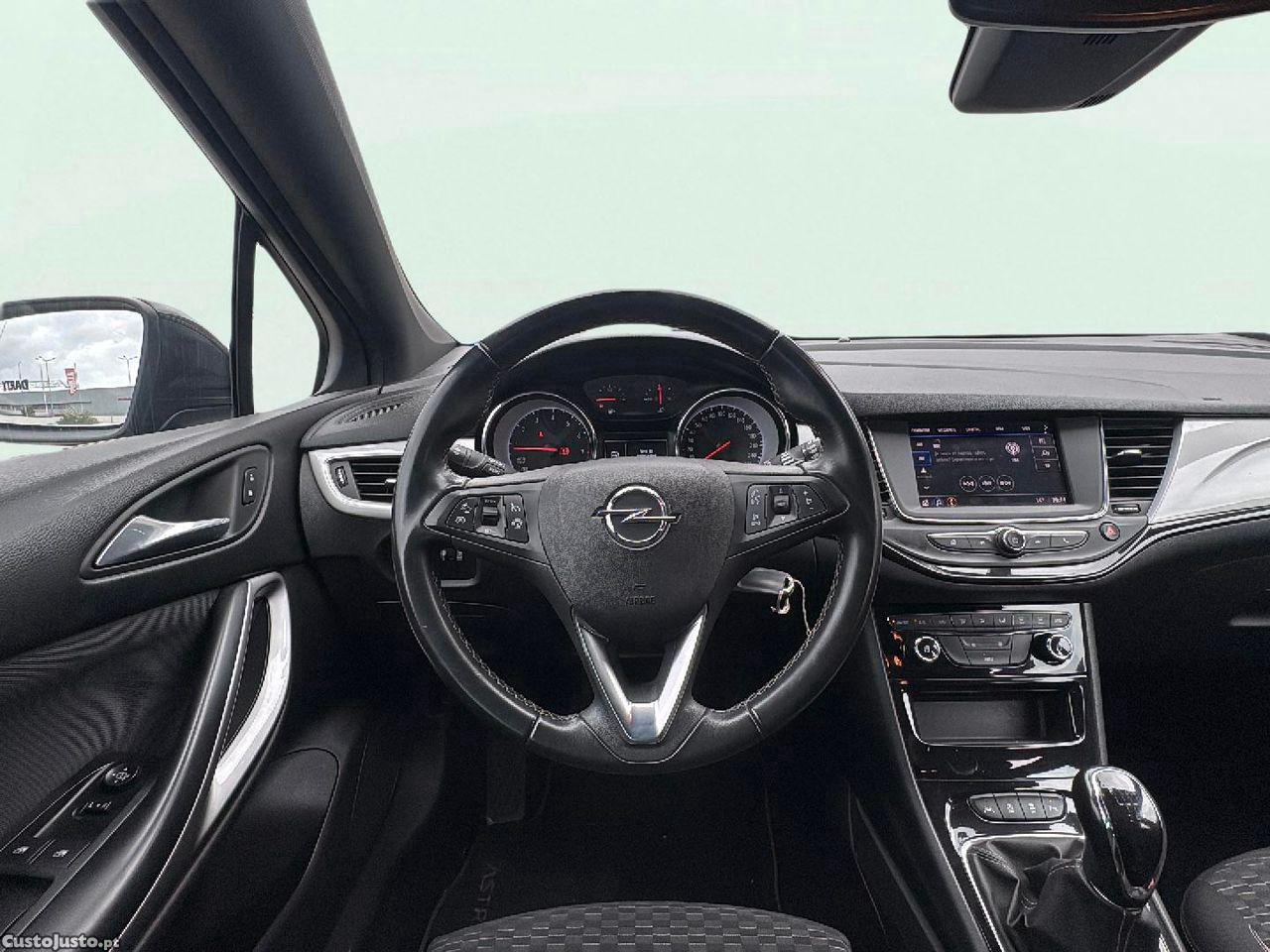 Opel Astra 1.2 T GS Line S/S — fotografia 6