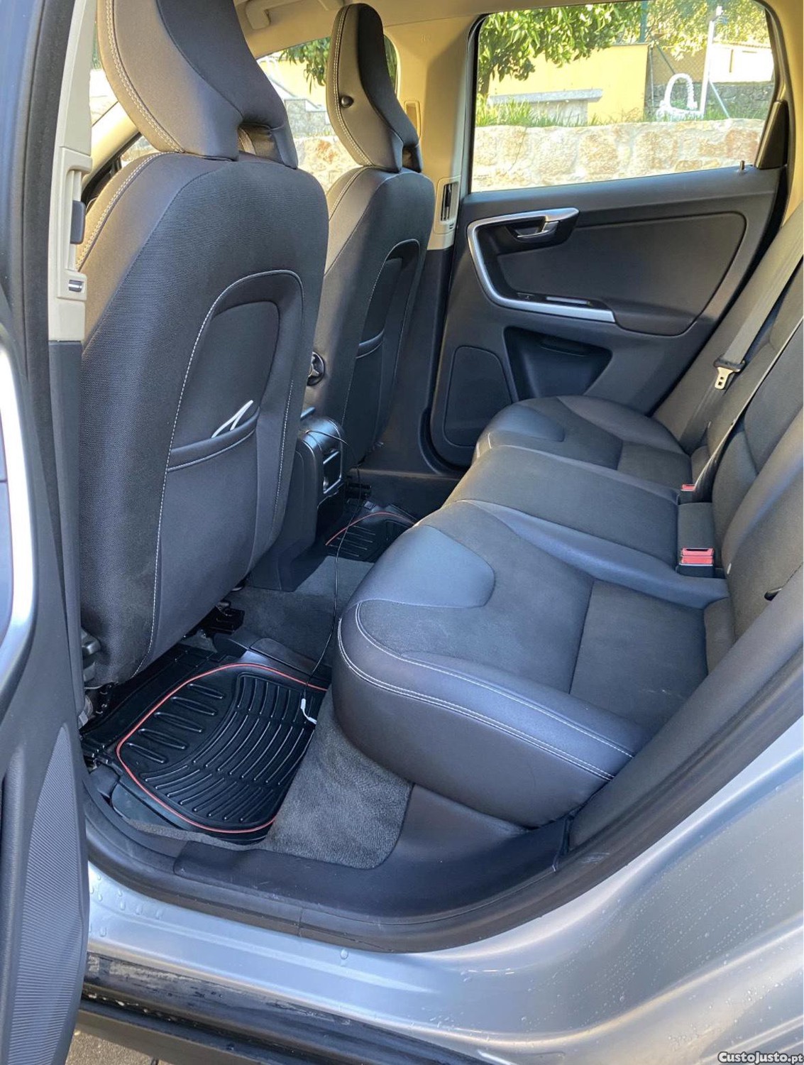 Volvo XC 60 2.0 /D3(5 cilindros) — fotografia 6