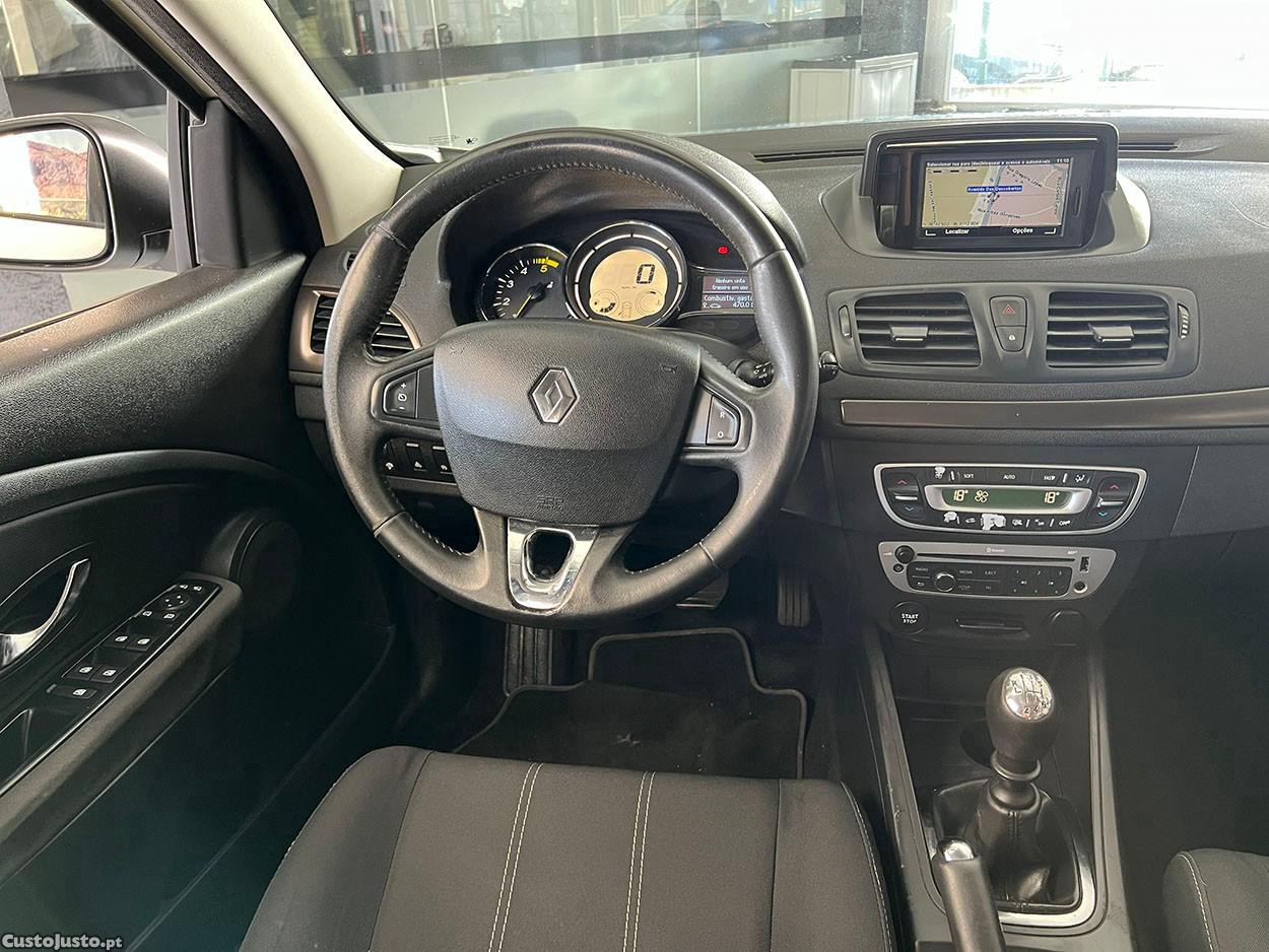 Renault Mégane Sport Tourer 1.5 dCi Confort SS — fotografia 12