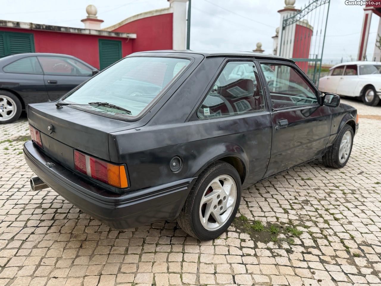 Ford Escort 1.6 RS Turbo - 88 foto 5