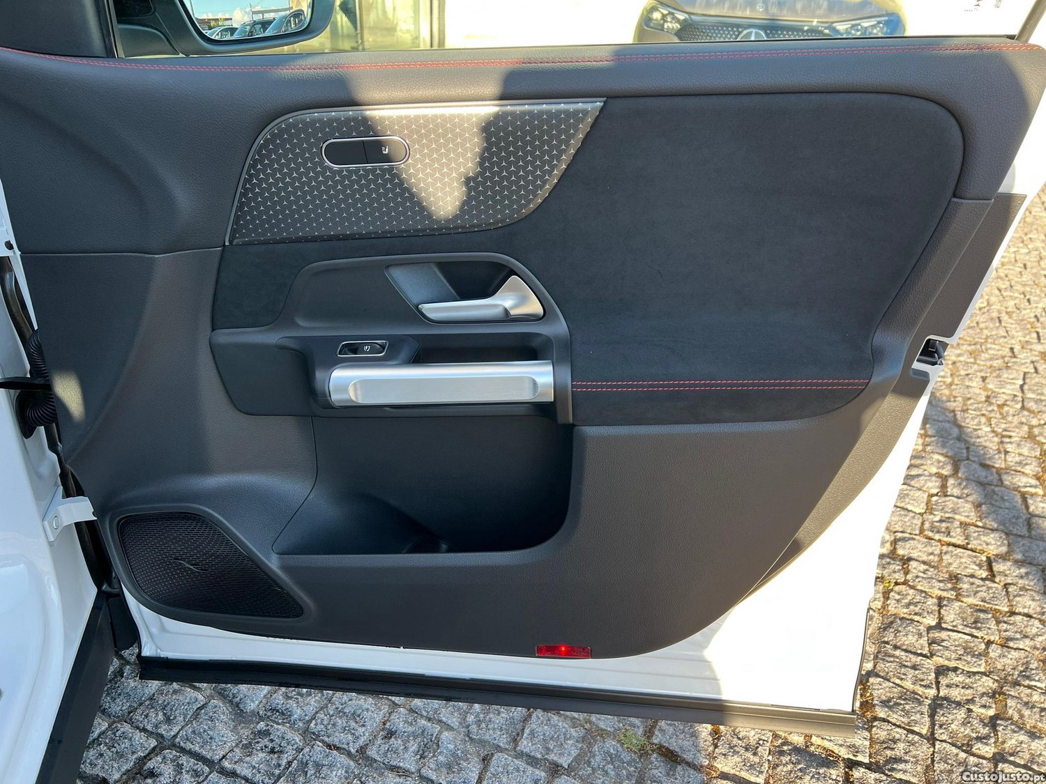 Mercedes-Benz EQB 4Matic AMG Line — fotografia 5