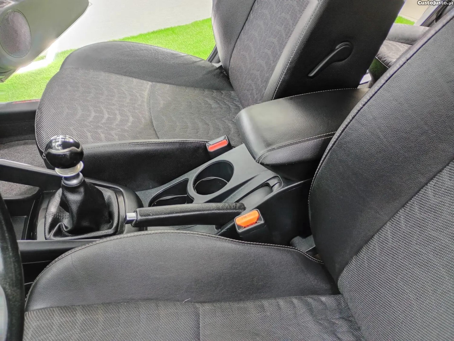Kia Ceed Super estimada — fotografia 10