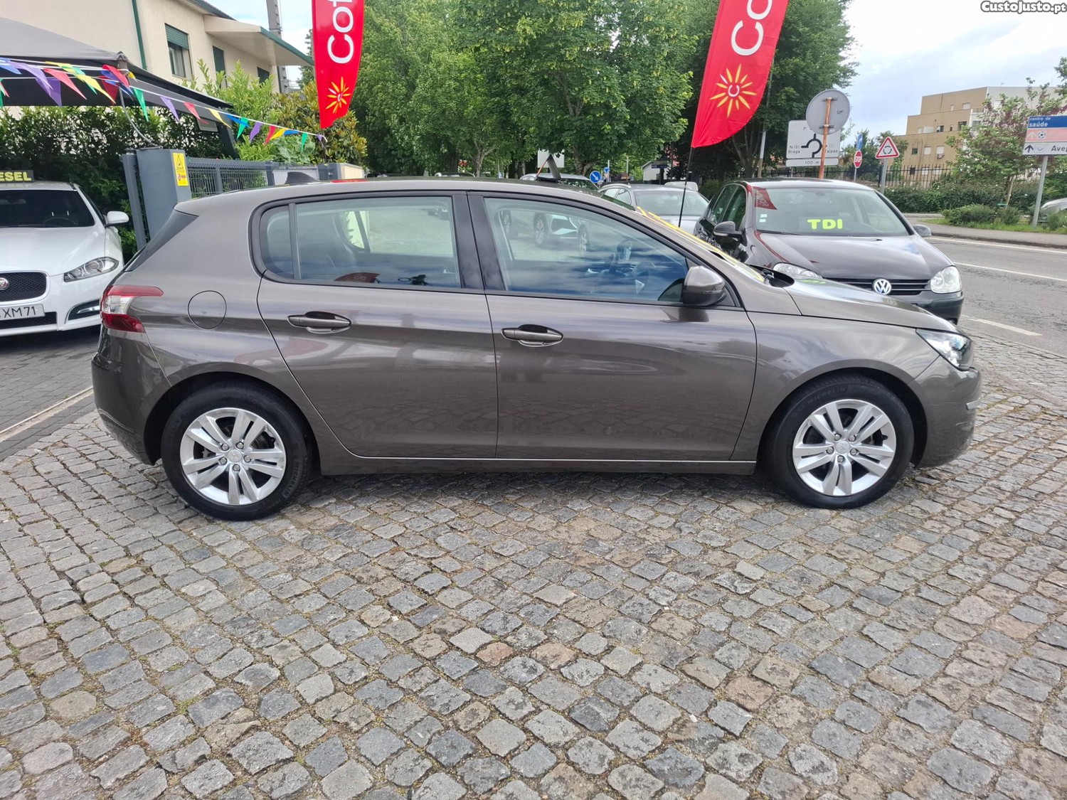 Peugeot 308 1.6 HDI 110CVACCESSE NACIONAL — fotografia 7