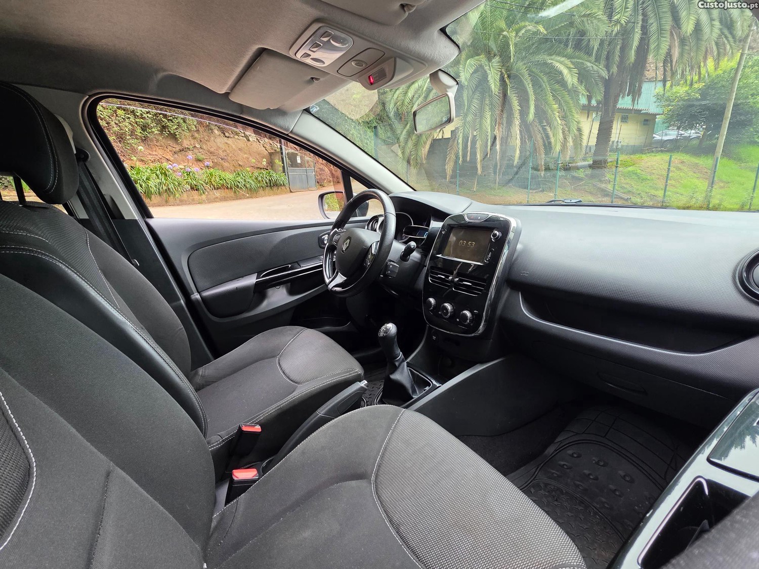 Renault Clio Tce — fotografia 5