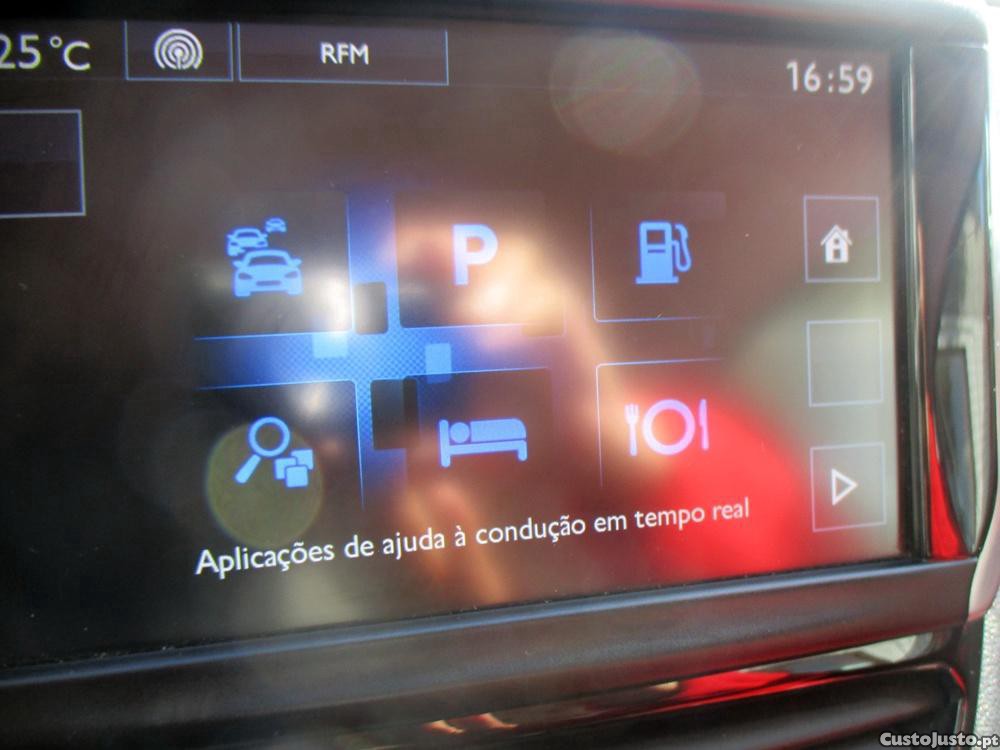 Peugeot 208 1.2 VTi Style — fotografia 10