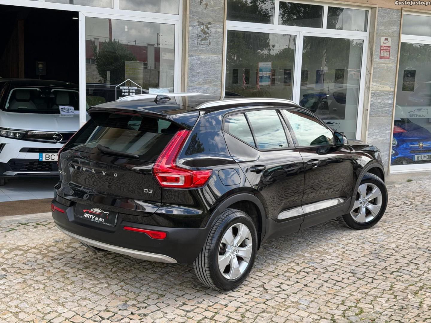 Volvo XC 40 2.0 D3 Momentum Plus — fotografia 23
