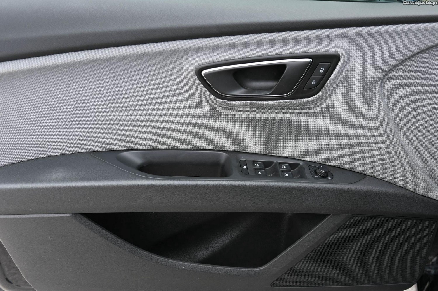 SEAT Leon 1.0 EcoTSI Style S/S — fotografia 7