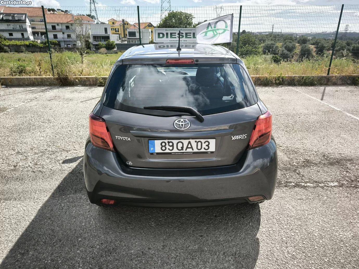 Toyota Yaris 1.4 d-4d active+ac — fotografia 9