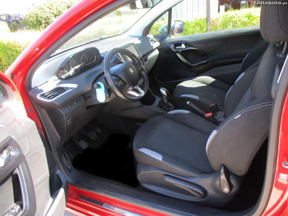 Peugeot 208 1.2 VTi Style — fotografia 19