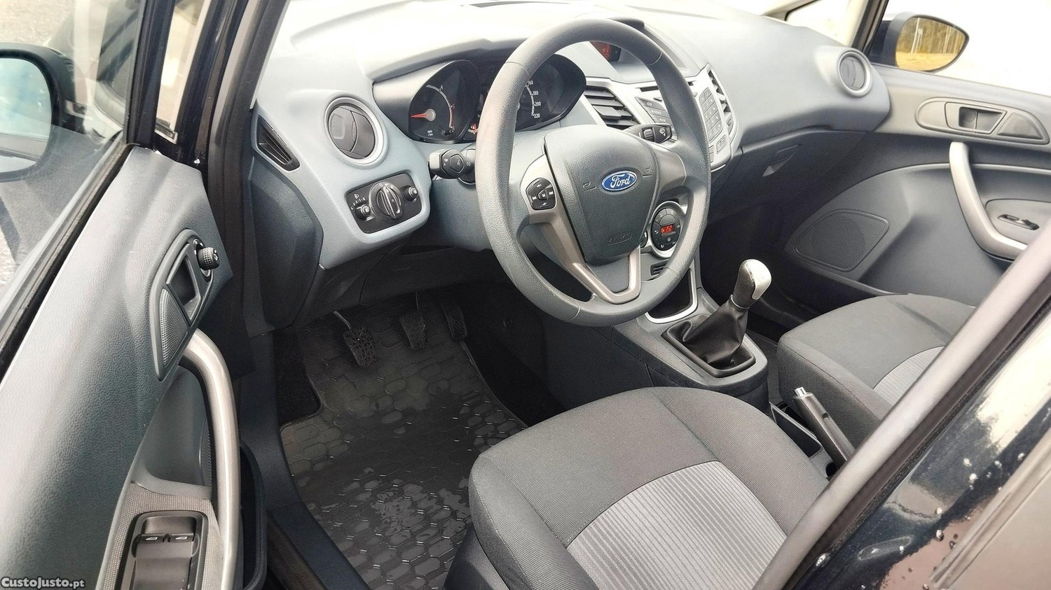 Ford Fiesta 1.4 TDCi Trend - 10 foto 3