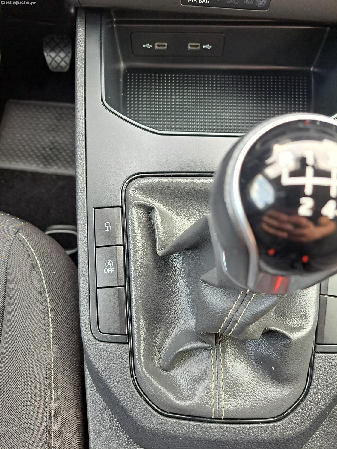 SEAT Ibiza 1.0 TSI Reference — fotografia 14