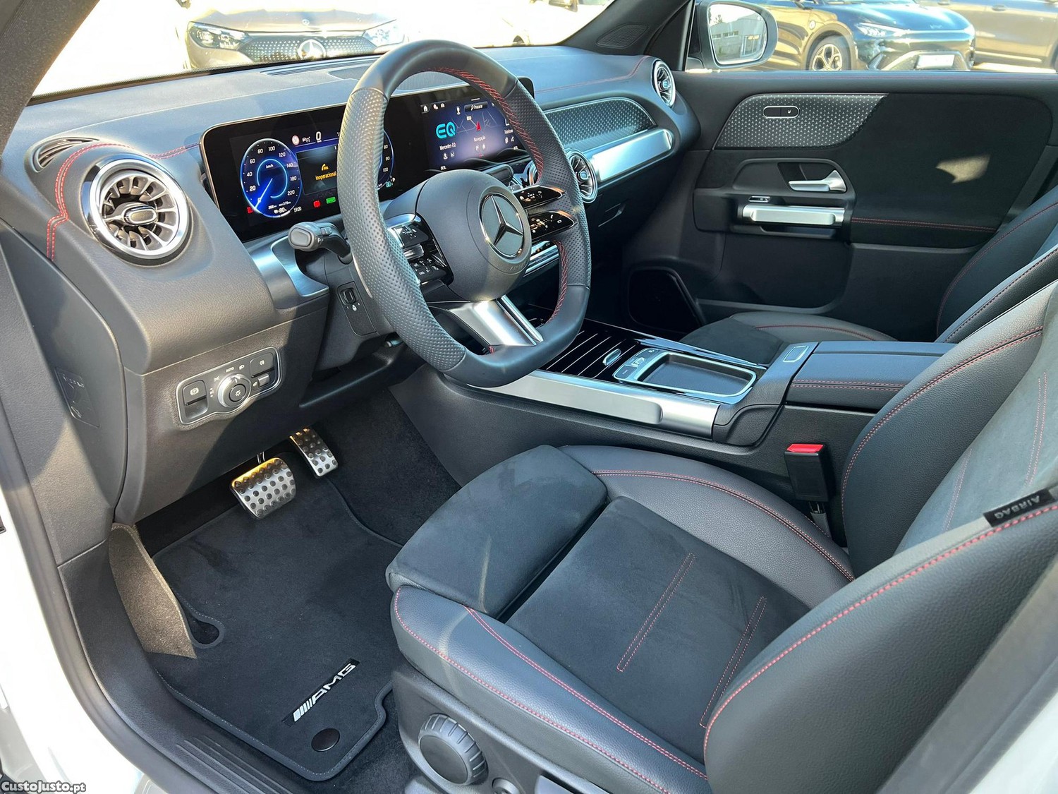 Mercedes-Benz EQB 4Matic AMG Line — fotografia 14