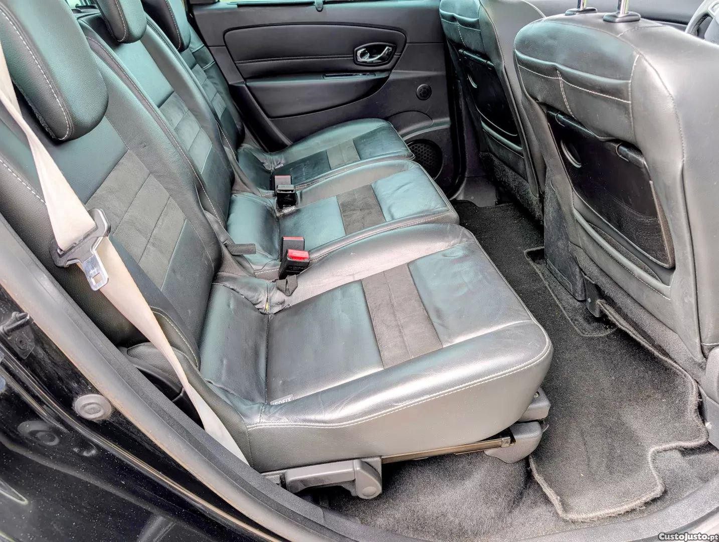 Renault Grand Scénic 1.5 dci bose edition 7l edc — fotografia 12