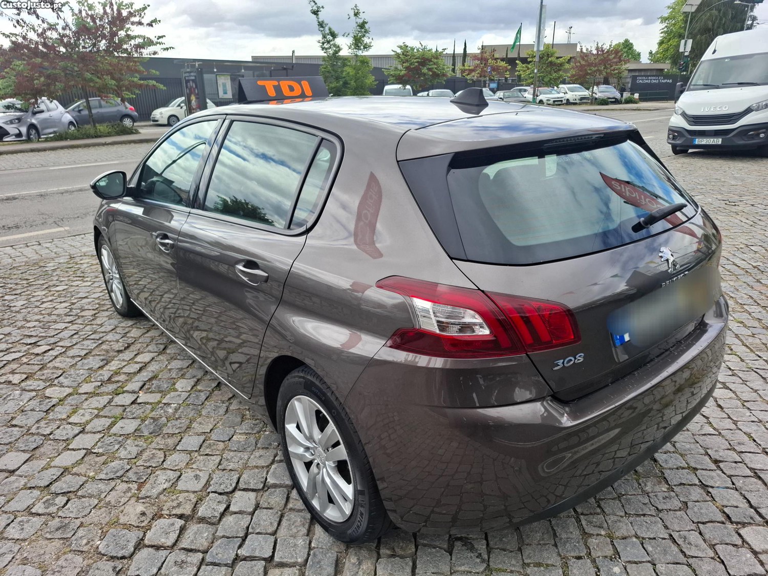 Peugeot 308 1.6 HDI 110CVACCESSE NACIONAL — fotografia 5