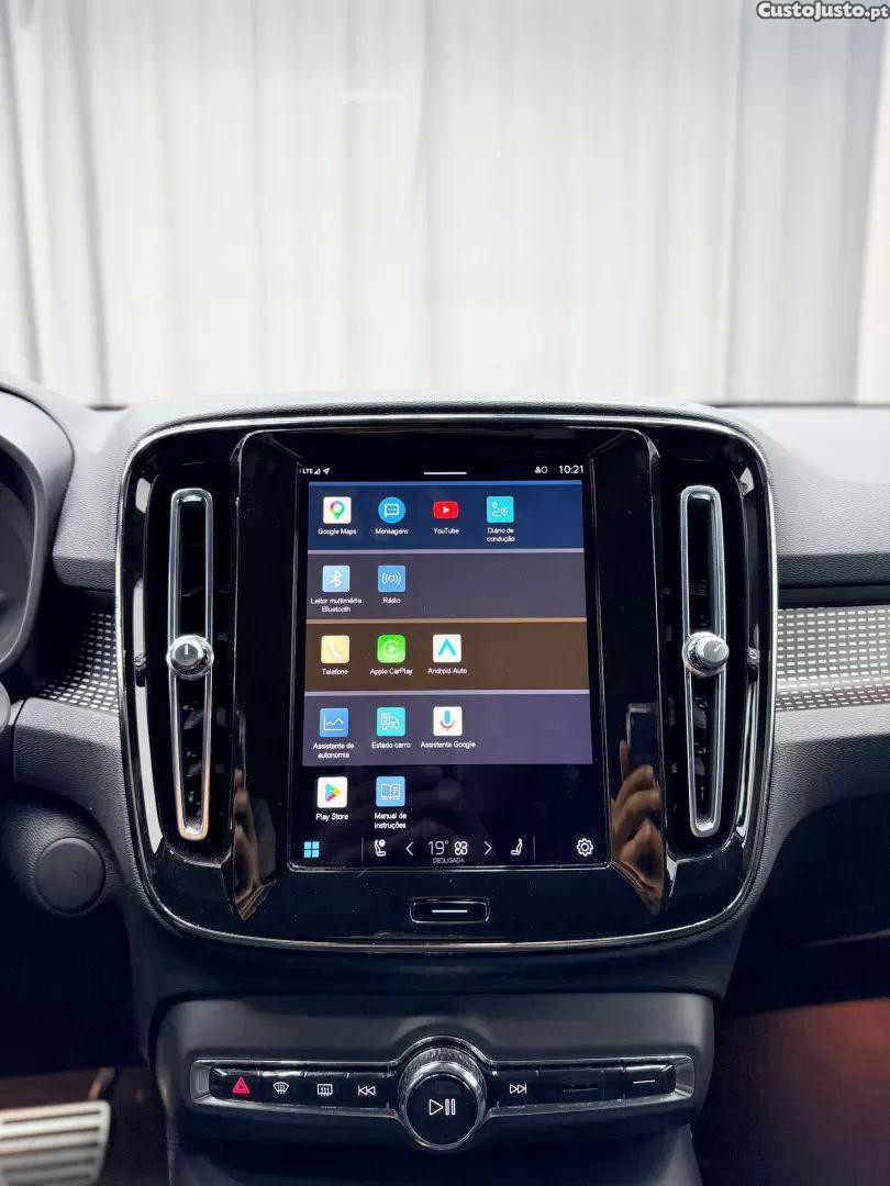 Volvo XC 40 recharge p8 awd r-design — fotografia 14