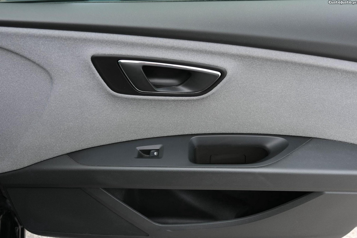 SEAT Leon 1.0 EcoTSI Style S/S — fotografia 6