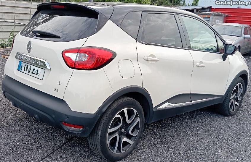 Renault Captur 1.5 DCI — fotografia 4