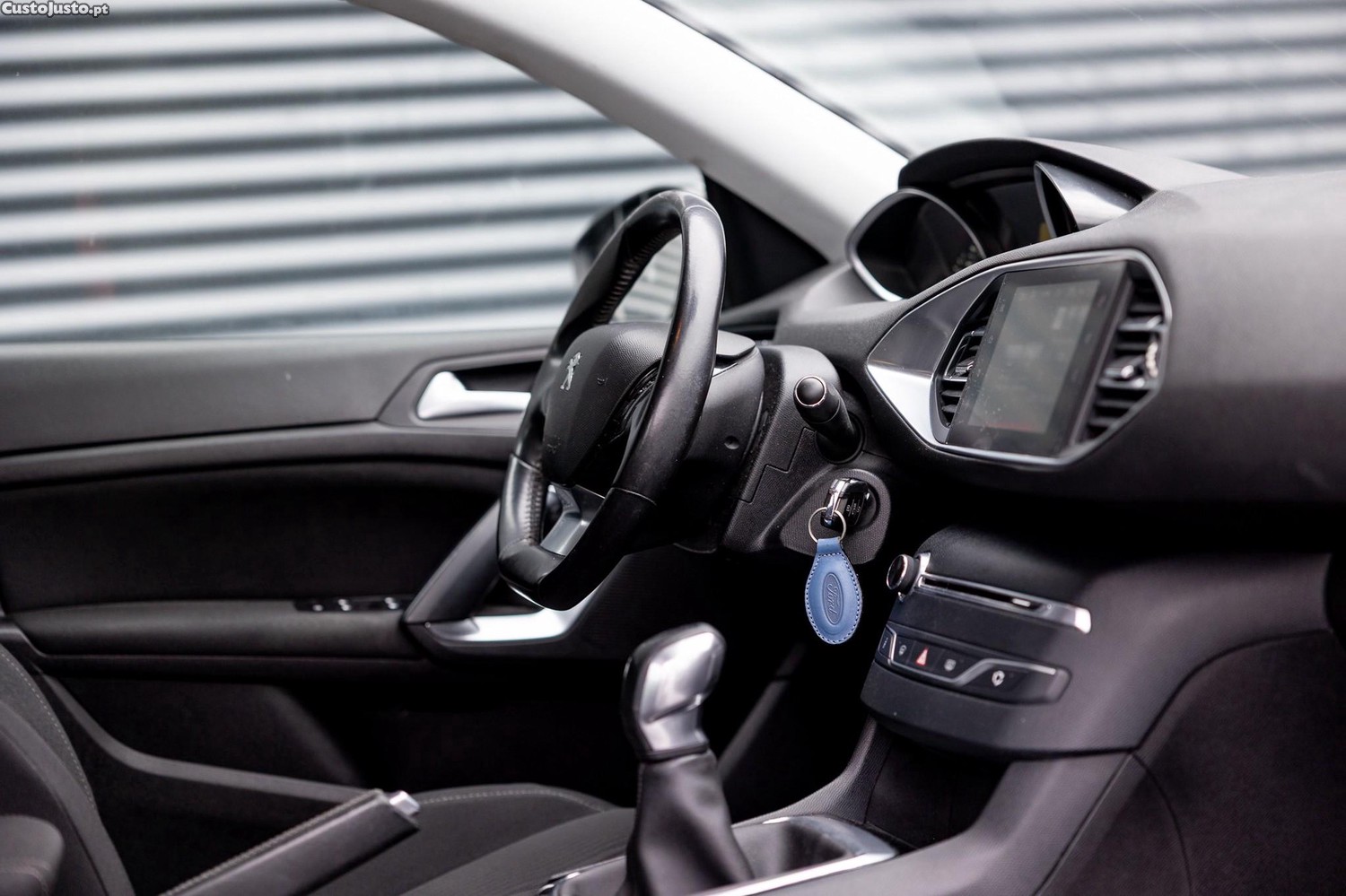 Peugeot 308 SW 1.6 BlueHDi Active — fotografia 21