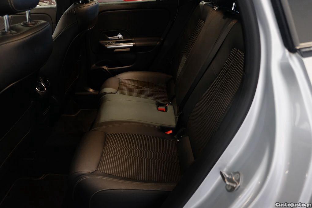 Mercedes-Benz GLA 250 e 8G-DCT Progressive — fotografia 13