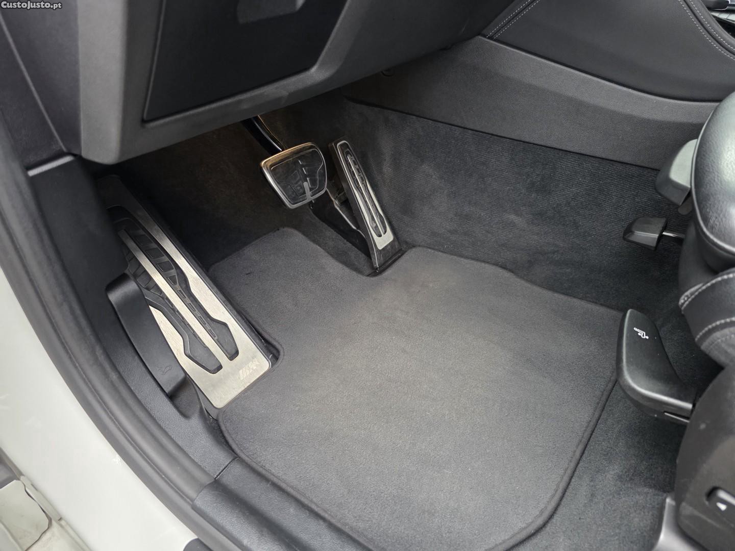 BMW X4 25 d xDrive Pack M Auto — fotografia 5