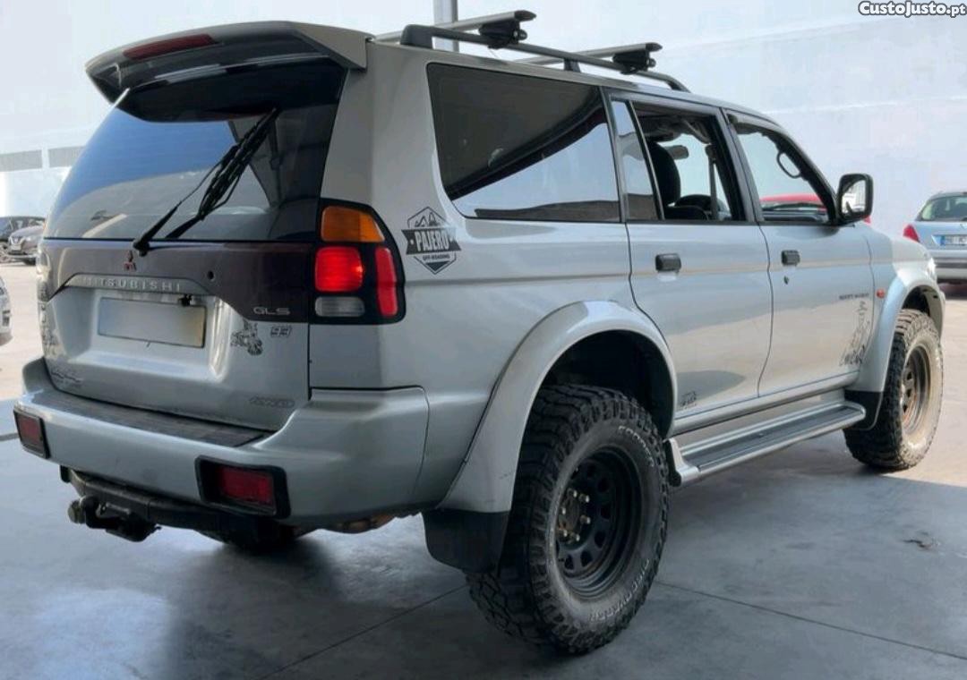 Mitsubishi Pajero Sport wagon 2.5 td glx Nacional — fotografia 3