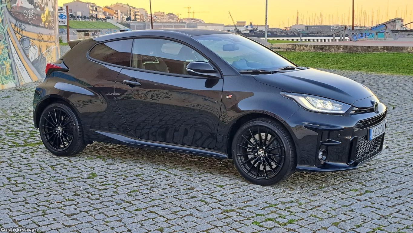 Toyota Yaris GR 1.6 T Extreme Premium (nacional c/ 10.500 km) — fotografia 9